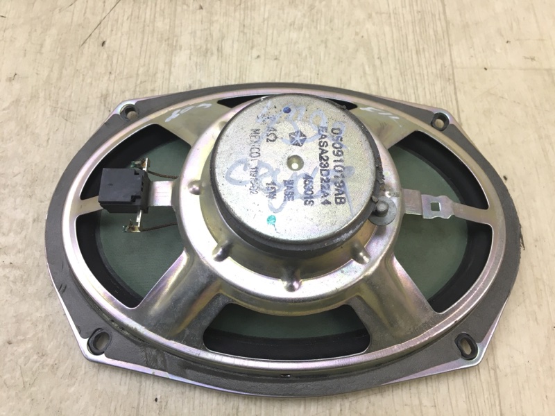 Динамик передний CHRYSLER 200 14-16 UF 2.4 ED6