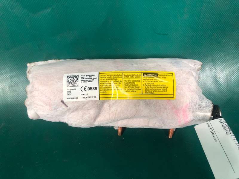 Запчасть подушка безопасности в сиденье передняя левая JEEP COMPASS 17-21 2017 2.4 ED6 68243461AD Б/У Подушка безопасности в сиденье передняя левая JEEP COMPASS 17-21 2017 2.4 ED6 68243461AD Б/У