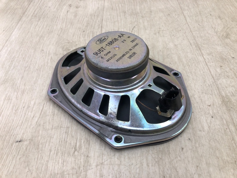 Динамик задний EDGE 06-14 2012 Внедорожник 2.0