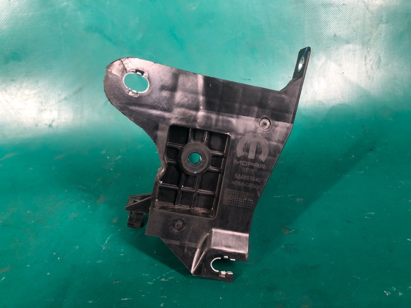 Кронштейн блока ABS JEEP COMPASS 17-21 2.4 ED6 Кронштейн блока ABS JEEP COMPASS 17-21 2.4 ED6