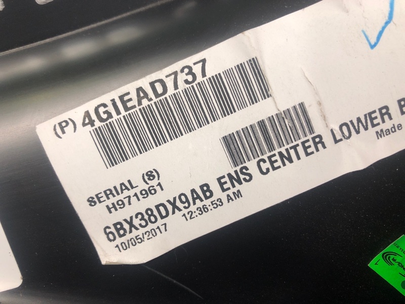 Накладка торпедо центр. COMPASS 17-21 2017 2.4 ED6