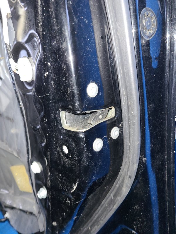 Дверь передняя правая PRIUS - 30 09-17 Дверь передняя правая PRIUS - 30 09-17