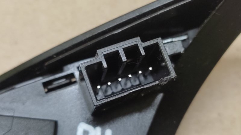 Кнопки на руль правые OUTLANDER GF 12- 2016 GF8W 2.4 4J12