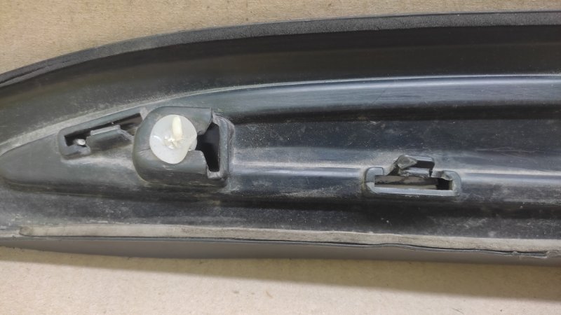 Накладка двери передняя правая OUTLANDER GF 12- 2016 GF8W 2.4 4J12