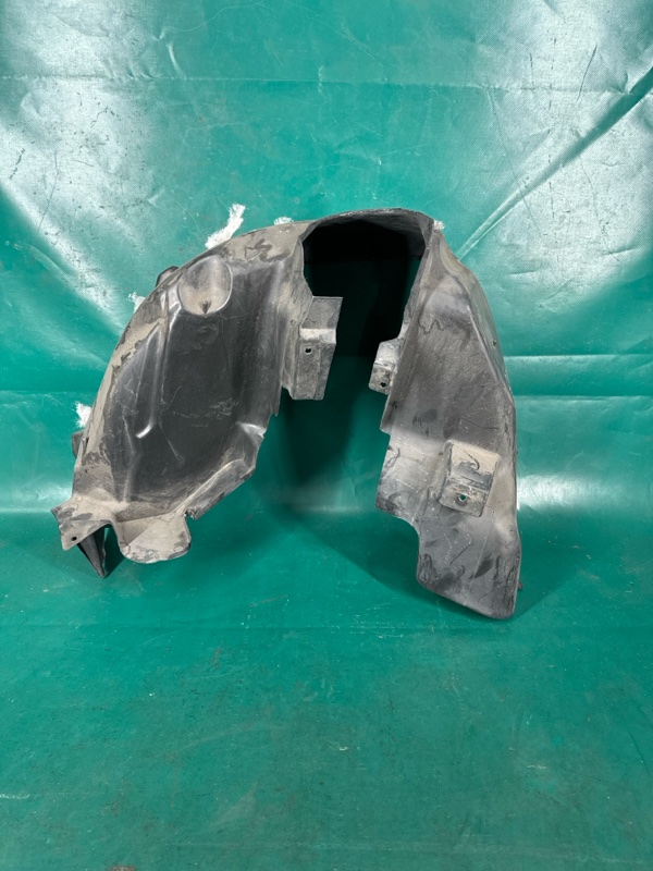 Запчасть подкрылок задний правый JEEP COMPASS 17-21 2017 2.4 ED6 55112700AA Б/У Подкрылок задний правый JEEP COMPASS 17-21 2017 2.4 ED6 55112700AA Б/У