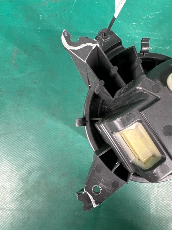 Моторчик печки COMPASS 17-21 2017 2.4 ED6 Моторчик печки COMPASS 17-21 2017 2.4 ED6