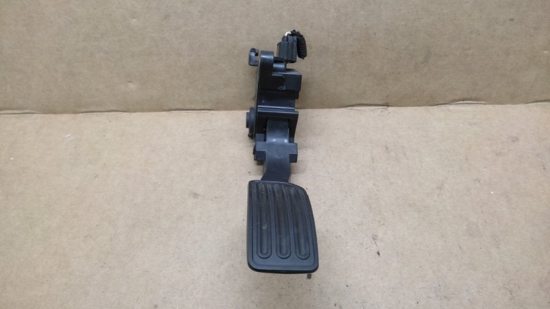 Педаль газа SENTRA B17 12-21 2013 1.8 MRA8DE