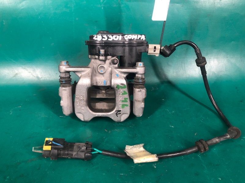 Запчасть суппорт тормозной задний левый JEEP COMPASS 17-21 2017 2.4 ED6 68338709AA Б/У Суппорт тормозной задний левый JEEP COMPASS 17-21 2017 2.4 ED6 68338709AA Б/У