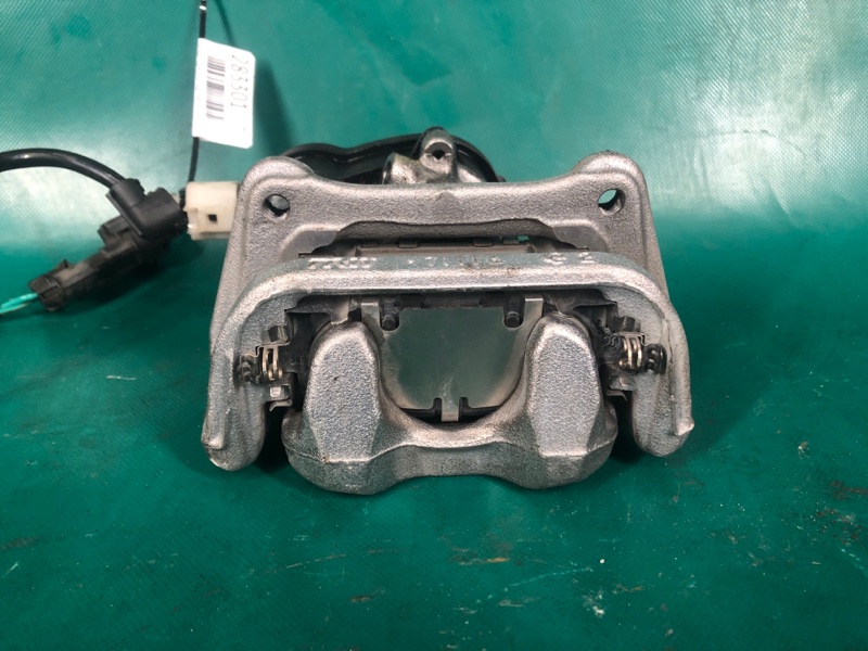 Суппорт тормозной задний левый COMPASS 17-21 2017 2.4 ED6 Суппорт тормозной задний левый COMPASS 17-21 2017 2.4 ED6