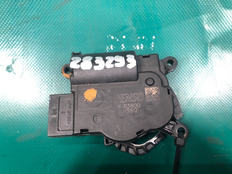 Моторчик заслонки печки COMPASS 17-21 2017 2.4 ED6 Моторчик заслонки печки COMPASS 17-21 2017 2.4 ED6