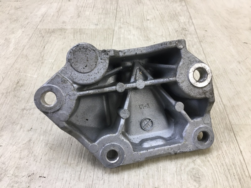 Кронштейн КПП левый HYUNDAI ELANTRA AD 16- AD 2.0 G4NH