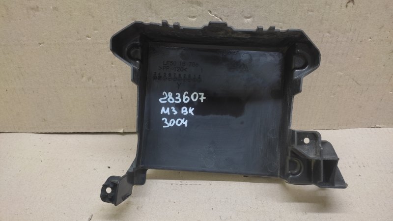 Корпус блока управления двигателем MAZDA 3 BK 03-08 2005 SEDAN 2.3 LF50-18-786D Б/У