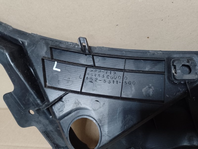 Пластик под лобовое стекло / Жабо левый INFINITI FX S50 03-08 3.5 VQ35DE