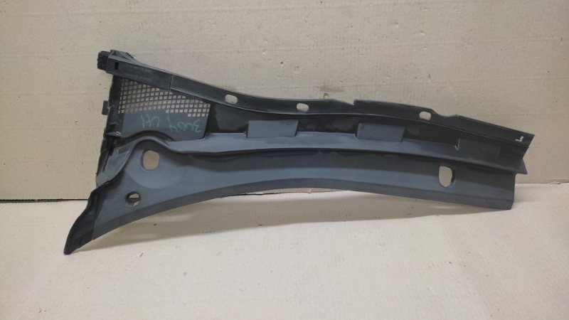 Запчасть пластик под лобовое стекло / жабо левый MAZDA 3 BK 03-08 2005 SEDAN 2.3 BN8V-50-7S0E Б/У Пластик под лобовое стекло / Жабо левый MAZDA 3 BK 03-08 2005 SEDAN 2.3 BN8V-50-7S0E Б/У