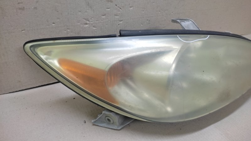 Фара правая CAMRY 30 02-06