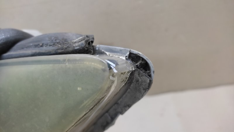 Фара правая CAMRY 30 02-06