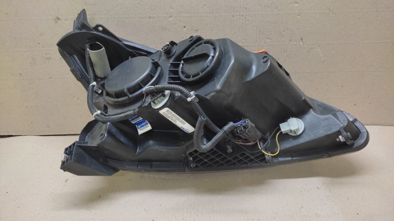 Фара левая SENTRA B17 12-21 2015 Седан 1.8 MRA8DE Фара левая SENTRA B17 12-21 2015 Седан 1.8 MRA8DE