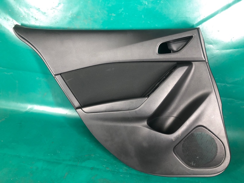 Карта двери задняя левая MAZDA 3 BM 13-19 2017 2.0L 4 BHN9-68-550C02 Б/У