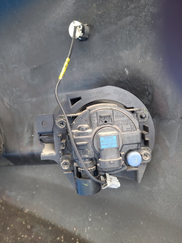 Бампер передний LEAF 10-17