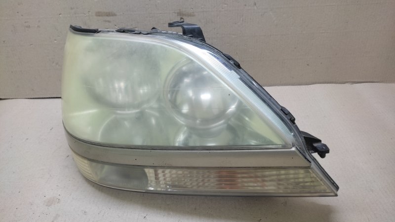 Фара правая LEXUS RX300 98-03 3.0 1MZFE