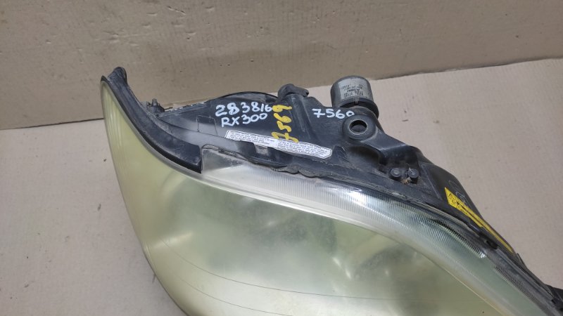 Фара правая RX300 98-03 2000 3.0 1MZFE