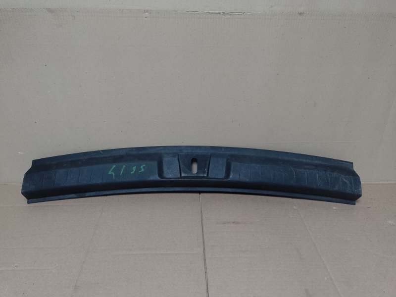 Накладка на порог багажника DODGE JOURNEY 08-20 1BE73XDVAB Б/У