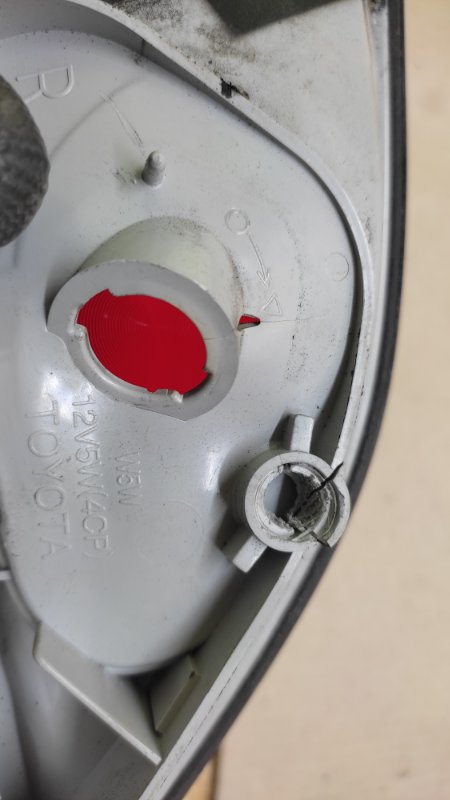 Фонарь внутренний правый LS430 00-06 2000 UCF30L 4.3 3UZFE