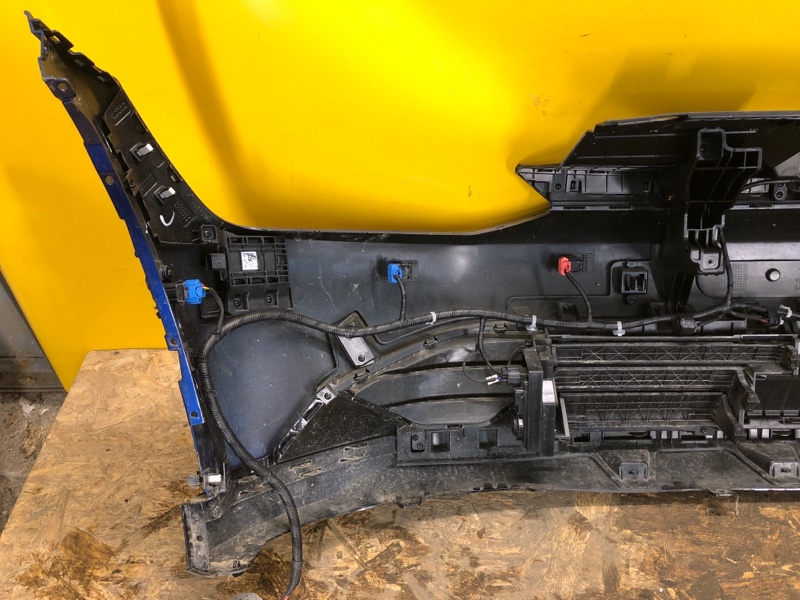 Бампер передний EV6 21-