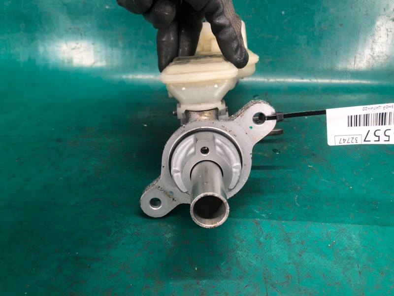 Главный тормозной цилиндр MAZDA 3 BM 13-19 2.0L 4