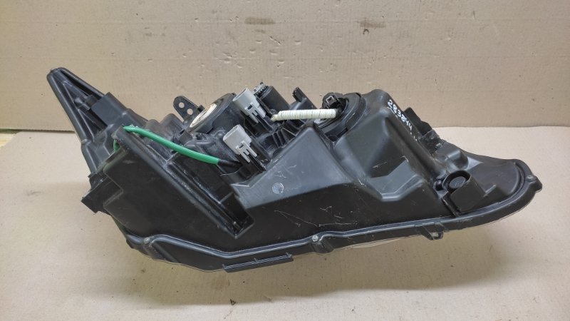 Фара левая CT200 11-17 2013 1.8 2ZRFXE Фара левая CT200 11-17 2013 1.8 2ZRFXE