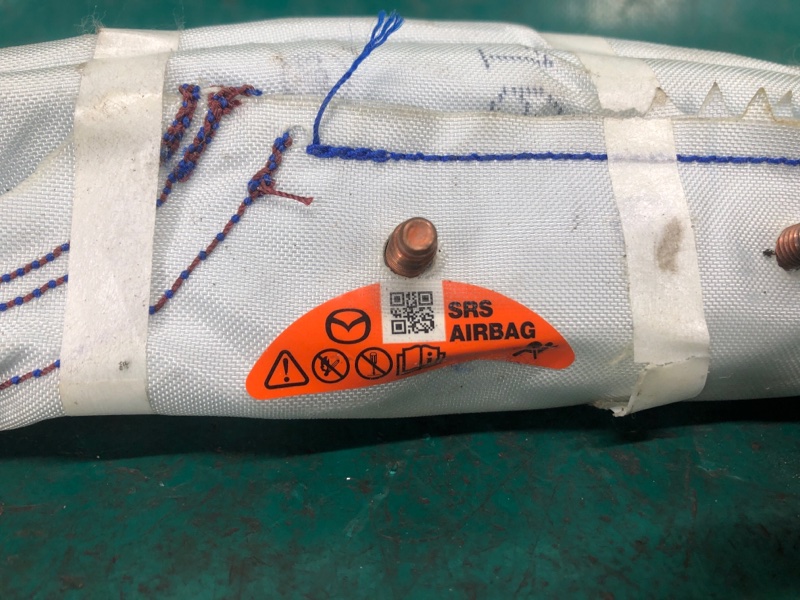 Подушка безопасности в сиденье правая MAZDA 3 BM 13-19 2.0L 4 Подушка безопасности в сиденье правая MAZDA 3 BM 13-19 2.0L 4