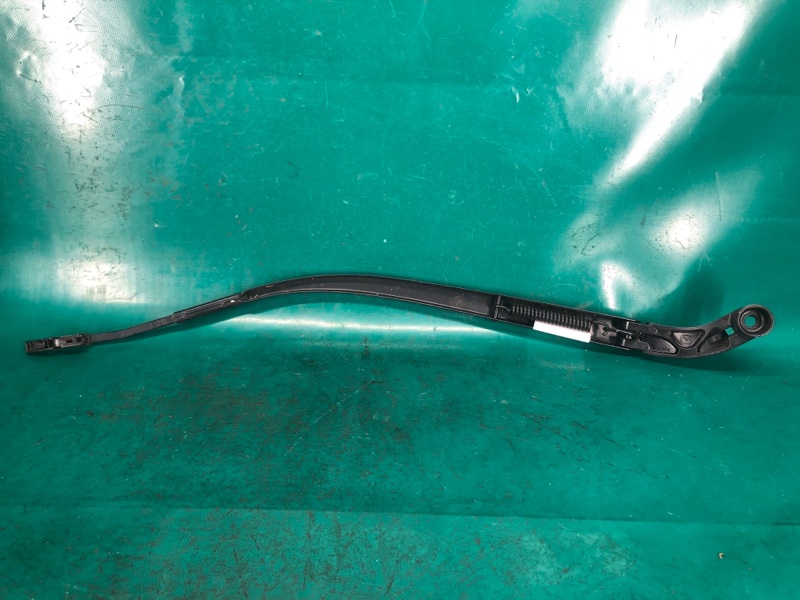 Поводок стеклоочистителя передний правый 3 BM 13-19 2017 2.0L 4