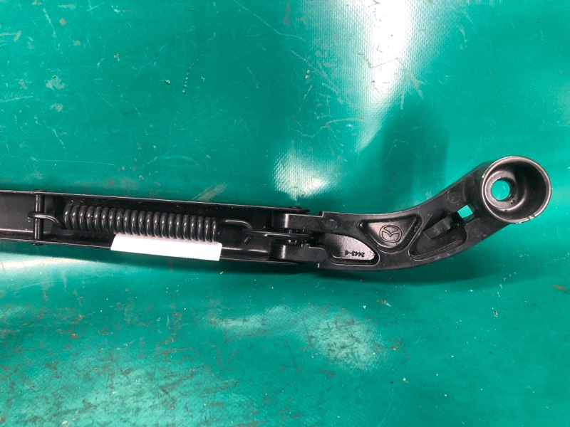 Поводок стеклоочистителя передний правый 3 BM 13-19 2017 2.0L 4