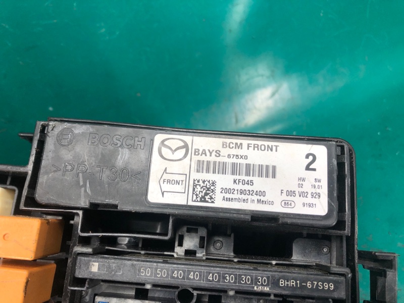 Блок предохранителей моторный отсек 3 BM 13-19 2017 2.0L 4