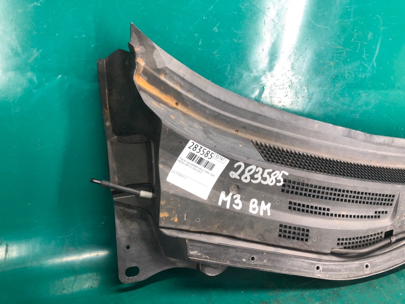 Пластик под лобовое стекло / Жабо правый 3 BM 13-19 2017 2.0L 4 Пластик под лобовое стекло / Жабо правый 3 BM 13-19 2017 2.0L 4