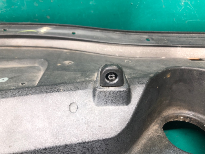 Пластик под лобовое стекло / Жабо левый 3 BM 13-19 2017 2.0L 4