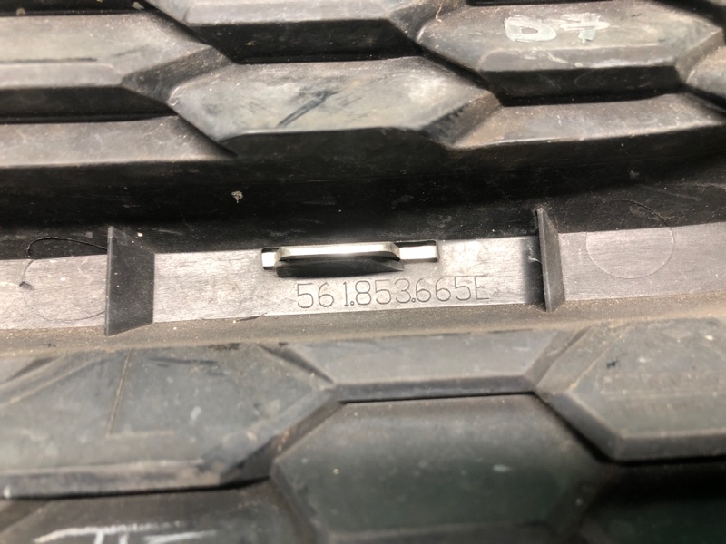 Решетка переднего бампера левая PASSAT B7 11-15 11/2011 CBTA 2.5L