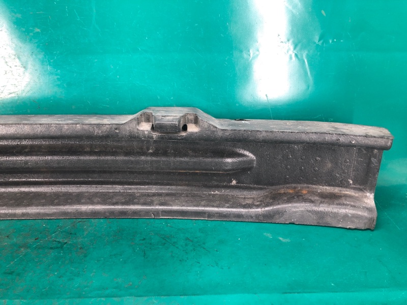 Наполнитель бампера задний PASSAT B7 11-15 11/2011 CBTA 2.5L