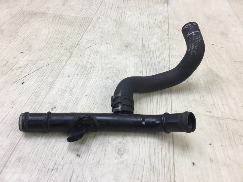 Патрубок системы охлаждения VOLKSWAGEN PASSAT CC 12-18 2013 Седан 2.0 CBFA 06J121085B Б/У