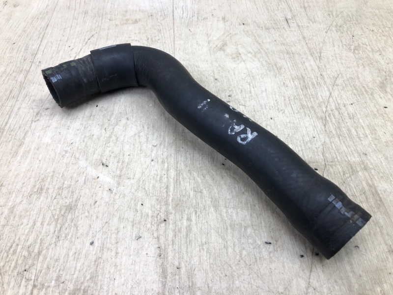 Запчасть патрубок системы охлаждения TOYOTA RAV4 13-19 2017 ZSA42 2.0 3ZRFE 1657137130 Б/У Патрубок системы охлаждения TOYOTA RAV4 13-19 2017 ZSA42 2.0 3ZRFE 1657137130 Б/У