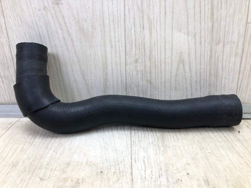 Патрубок системы охлаждения RAV4 13-19 2017 ZSA42 2.0 3ZRFE Патрубок системы охлаждения RAV4 13-19 2017 ZSA42 2.0 3ZRFE