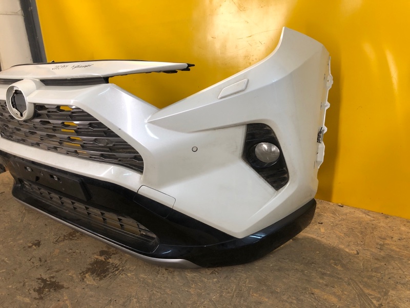 Бампер передний RAV4 18- Бампер передний RAV4 18-