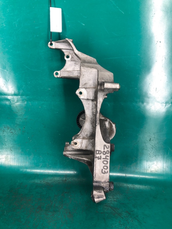 Натяжитель ремня генератора PASSAT B7 11-15 11/2011 CBTA 2.5L