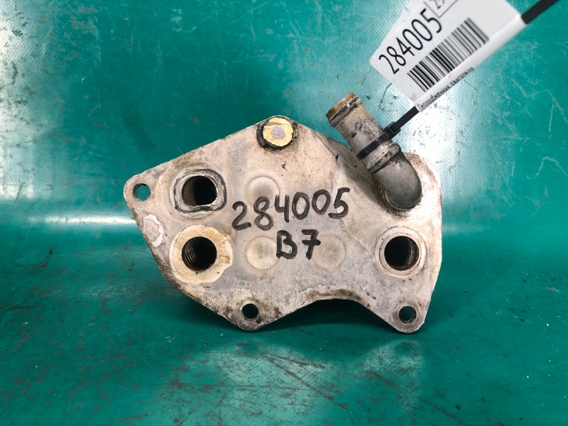 Теплообменник двигателя PASSAT B7 11-15 11/2011 CBTA 2.5L