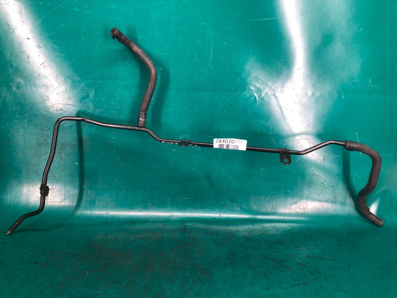 Патрубок системы охлаждения VOLKSWAGEN PASSAT B7 11-15 11/2011 CBTA 2.5L 07K 121 065 P Б/У