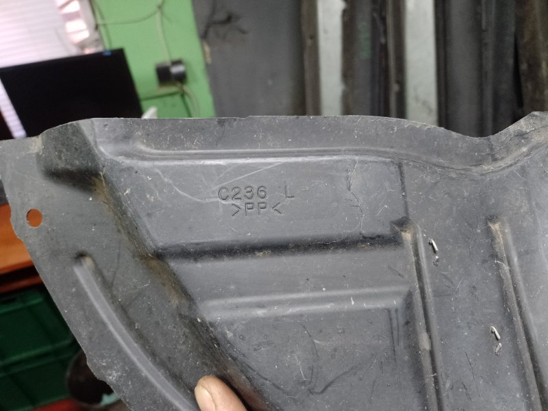 Подкрылок передний левый 5 CR 05-10 2008 Минивен 2.3 Подкрылок передний левый 5 CR 05-10 2008 Минивен 2.3