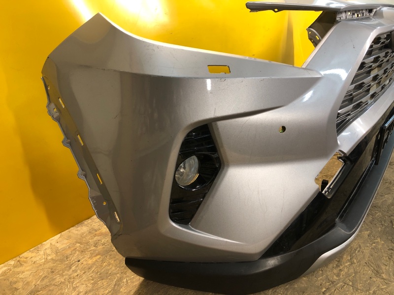 Бампер передний RAV4 18- Бампер передний RAV4 18-