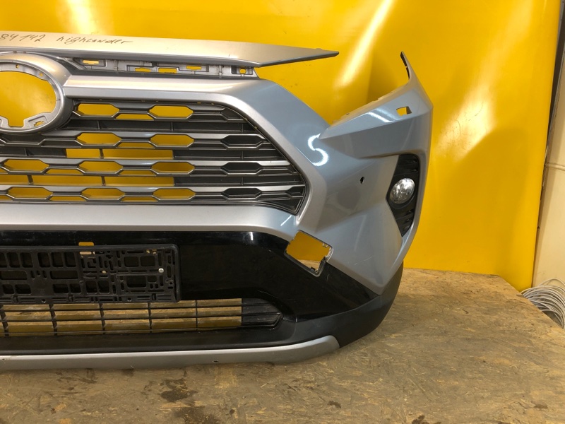 Бампер передний RAV4 18- Бампер передний RAV4 18-