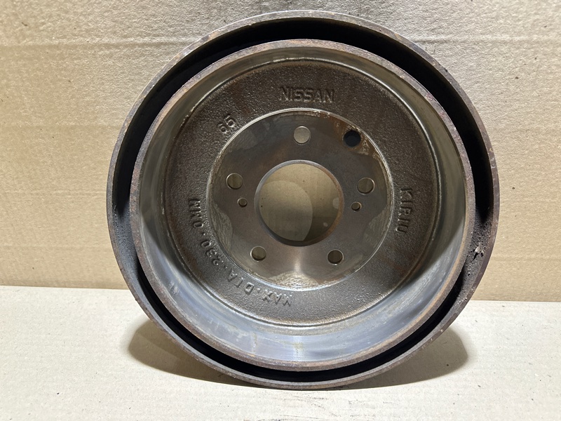 Тормозной барабан задний NISSAN JUKE 10-19