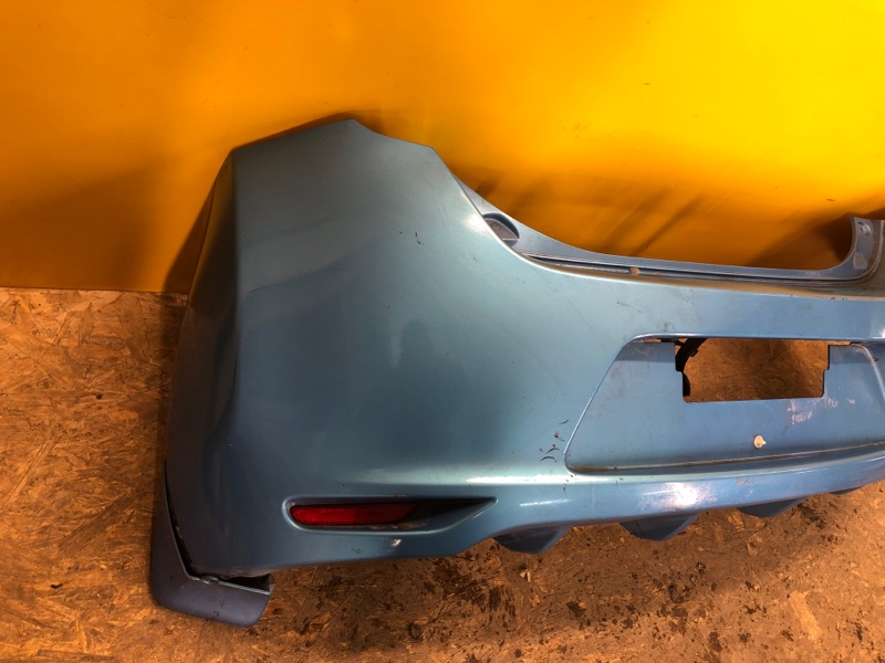 Бампер задний NISSAN LEAF 10-17